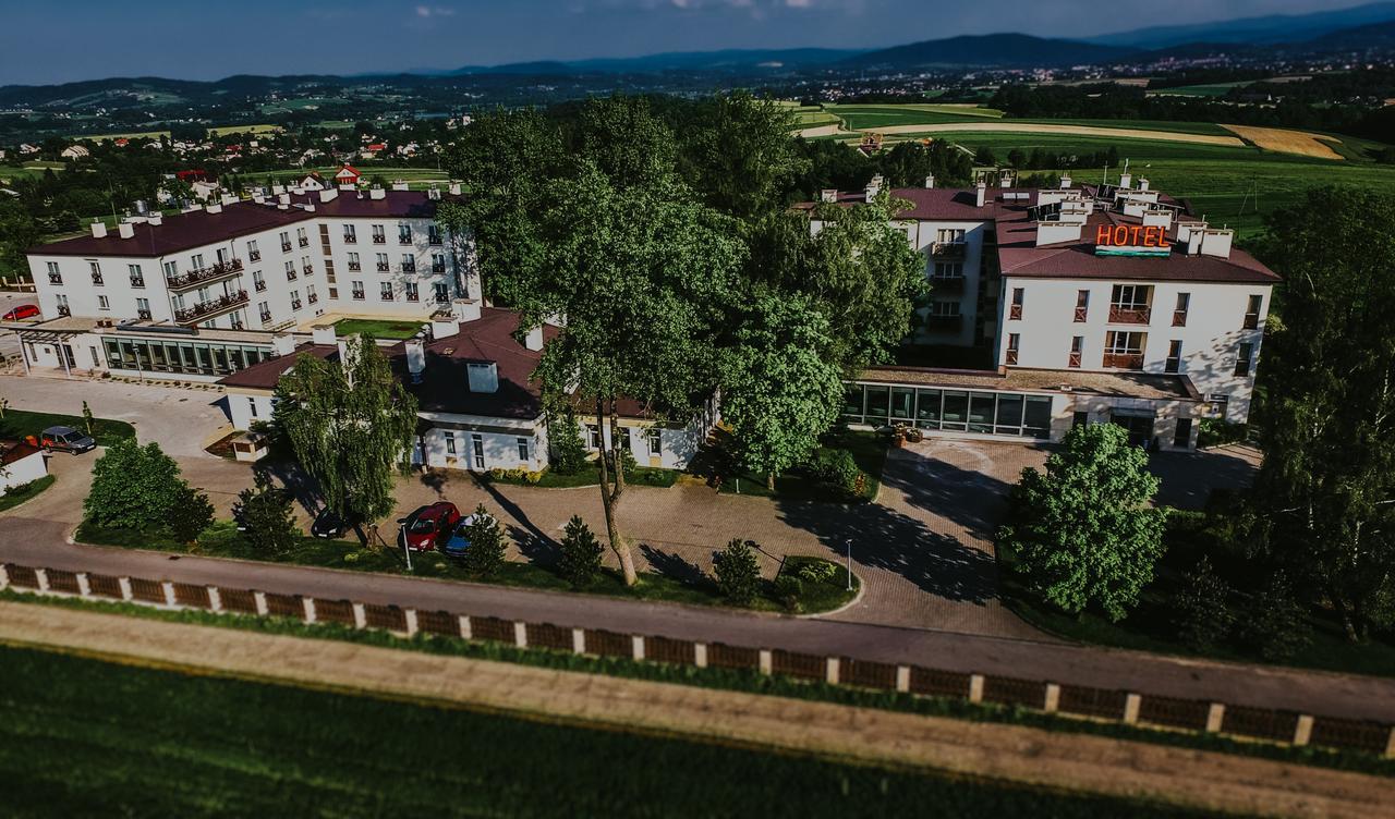 Hotel Radocza Park Business Экстерьер фото