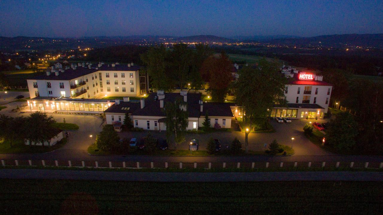 Hotel Radocza Park Business Экстерьер фото