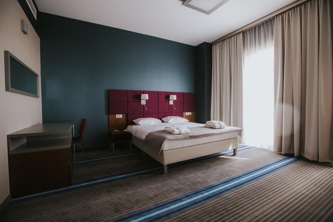 Hotel Radocza Park Business Экстерьер фото